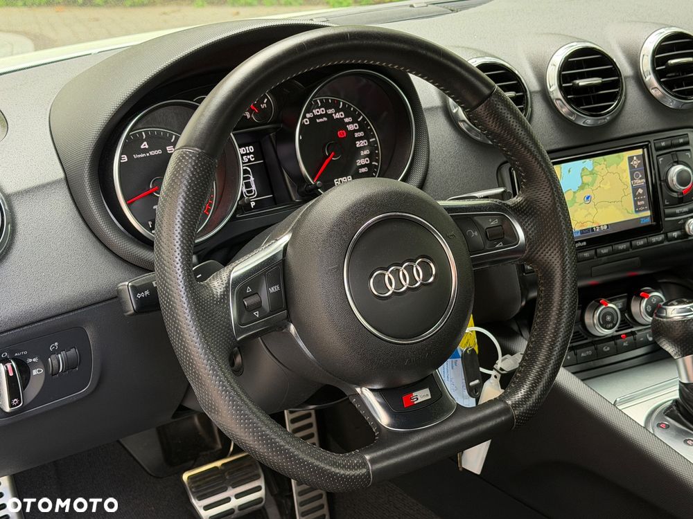 Audi TT Coupé 2.0 TFSI S tronic - 26