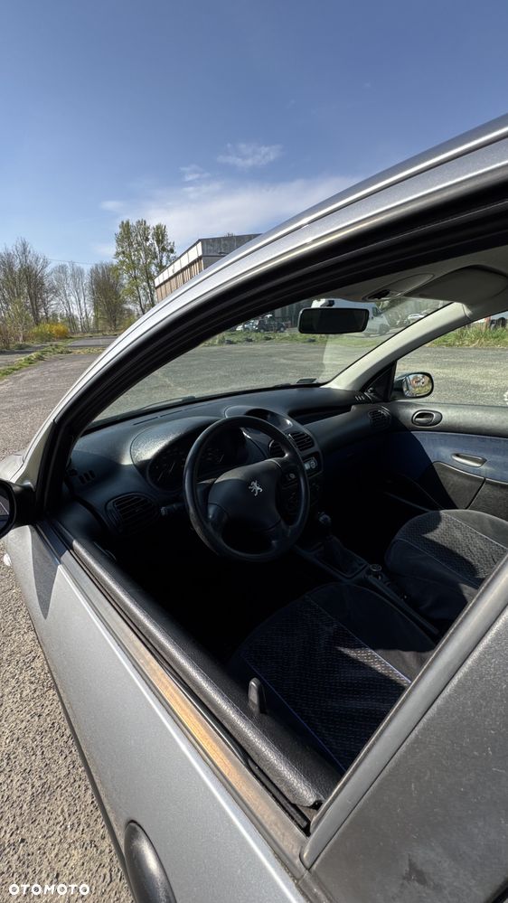 Peugeot 206 - 8
