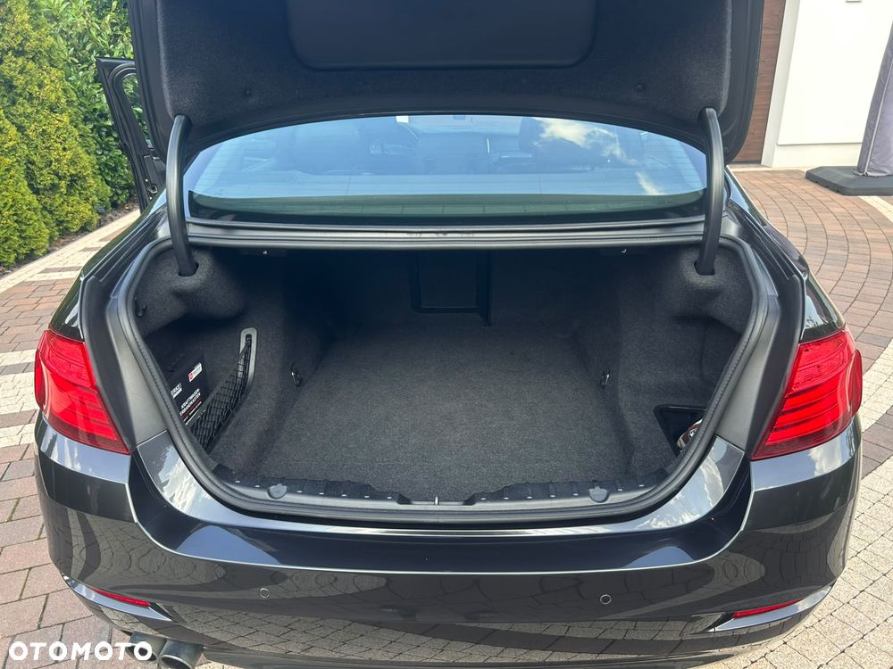 BMW Seria 5 520d - 14