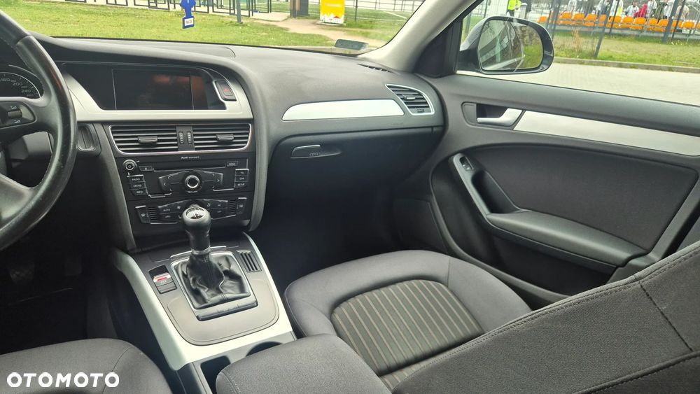 Audi A4 Limousine 2.0 TDI - 12