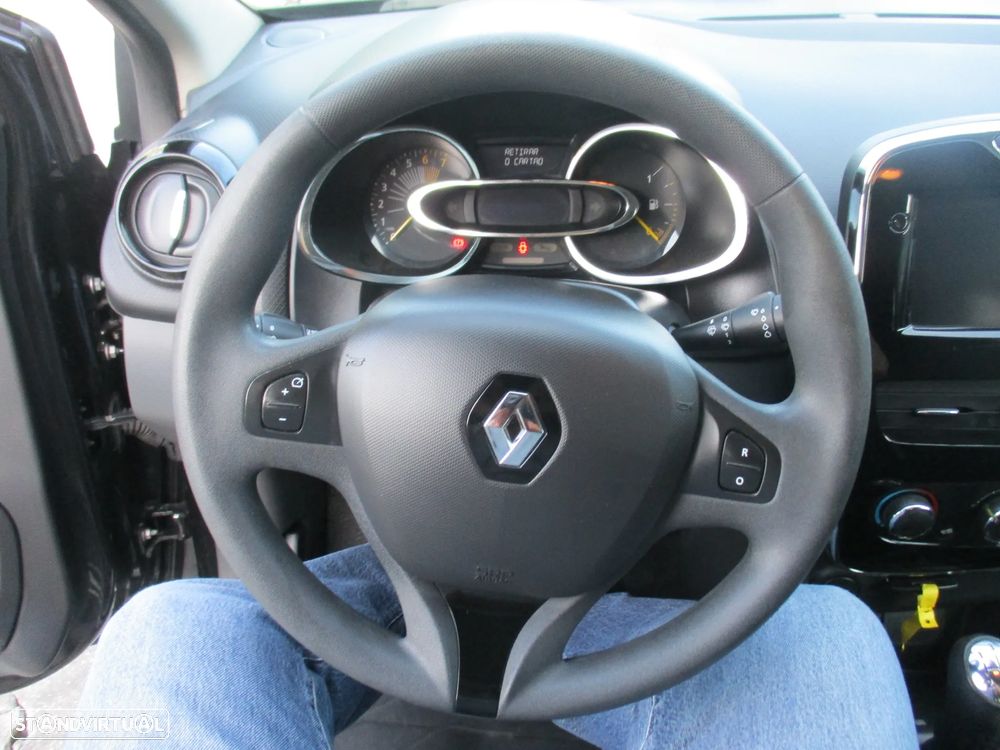 Renault Clio - 9
