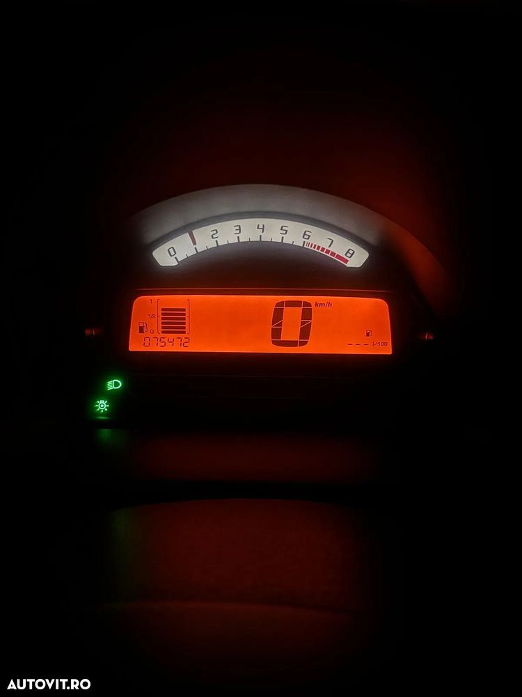 Citroën C2 1.1i X - 10