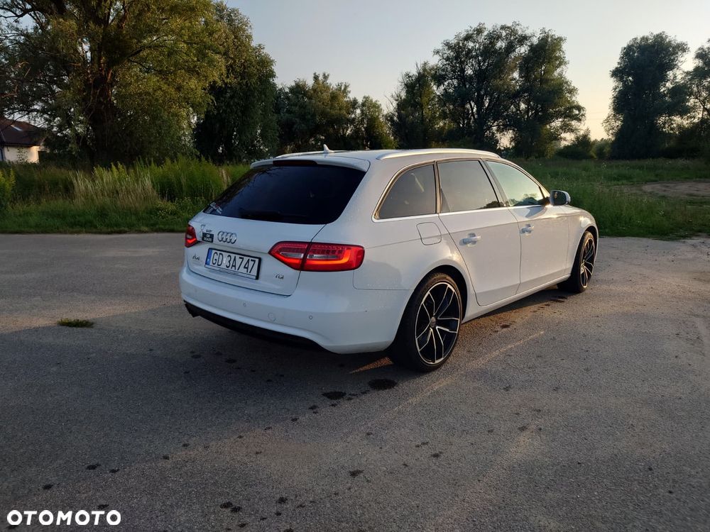 Audi A4 Avant 2014 photo 5