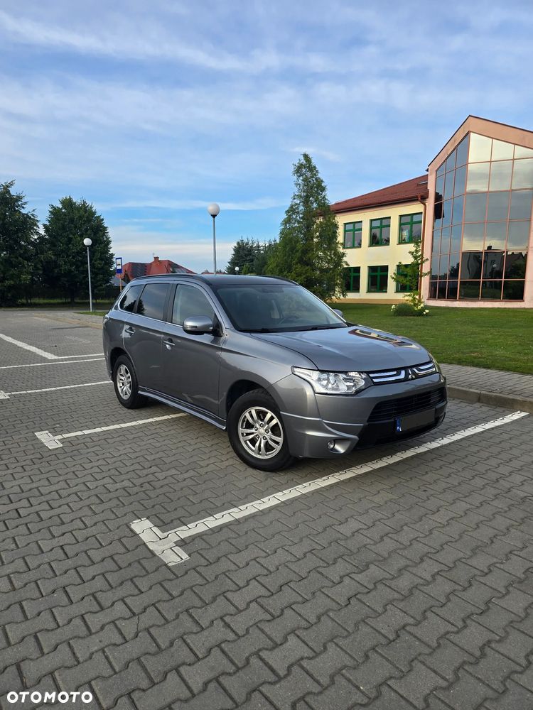 Mitsubishi Outlander 2.2 DI-D 2WD Invite - 8
