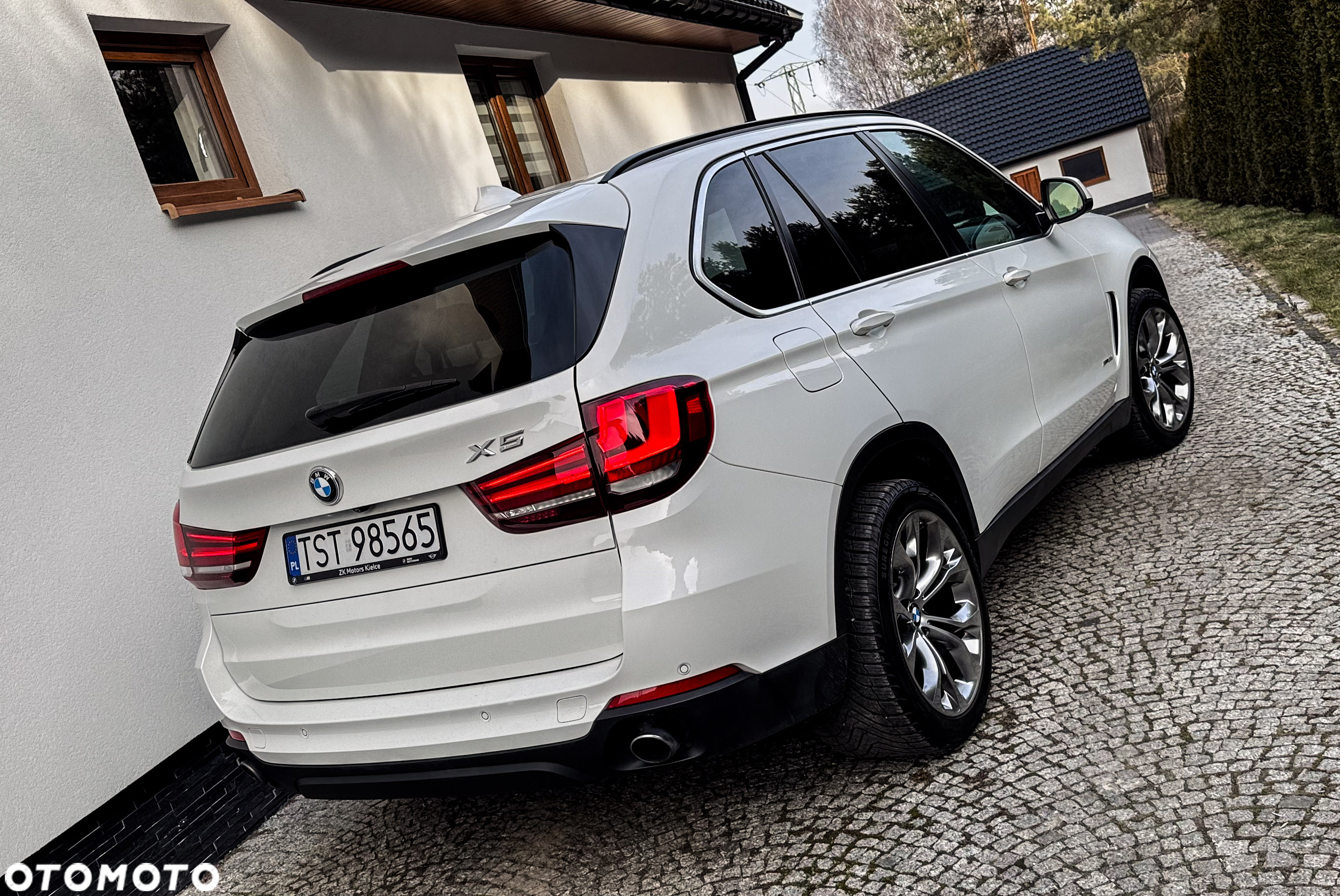 BMW X5 xDrive35i - 4