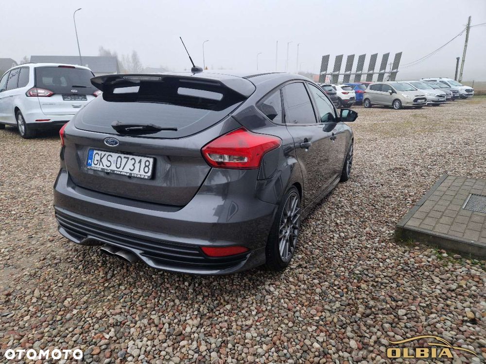 Ford Focus 2.0 EcoBoost ST - 12