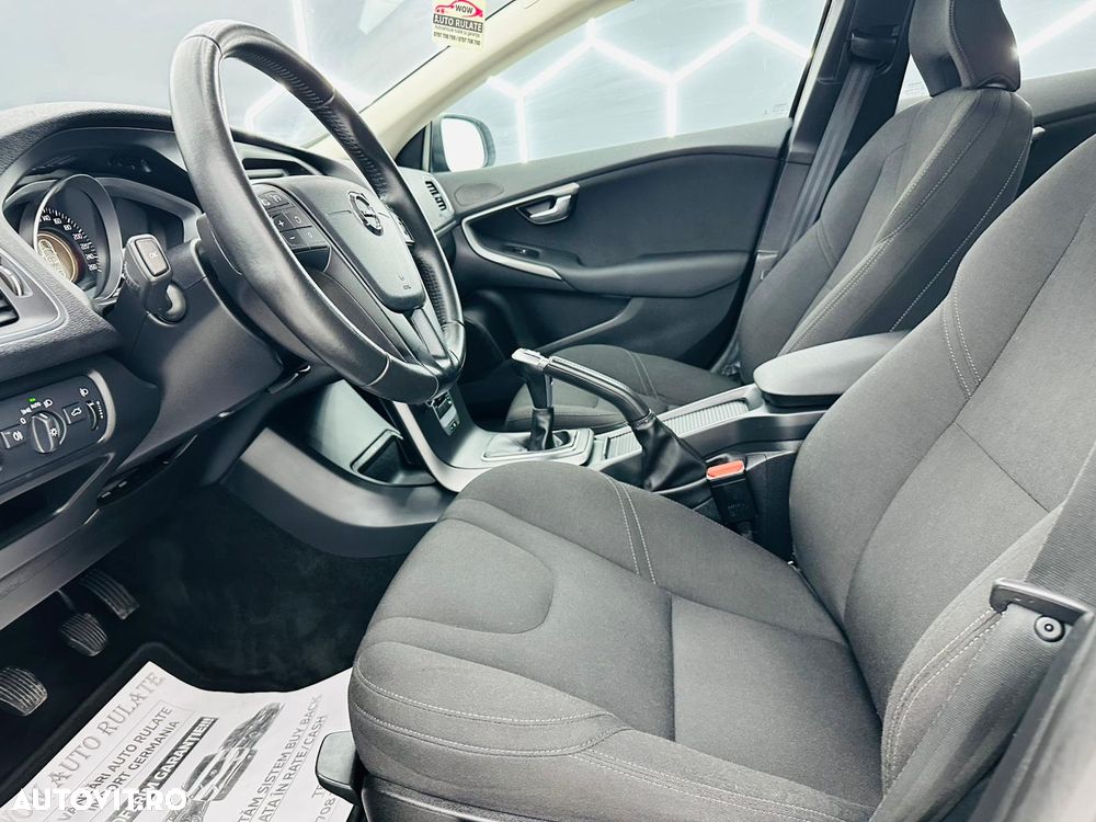 Volvo V40 D2 Kinetic - 14