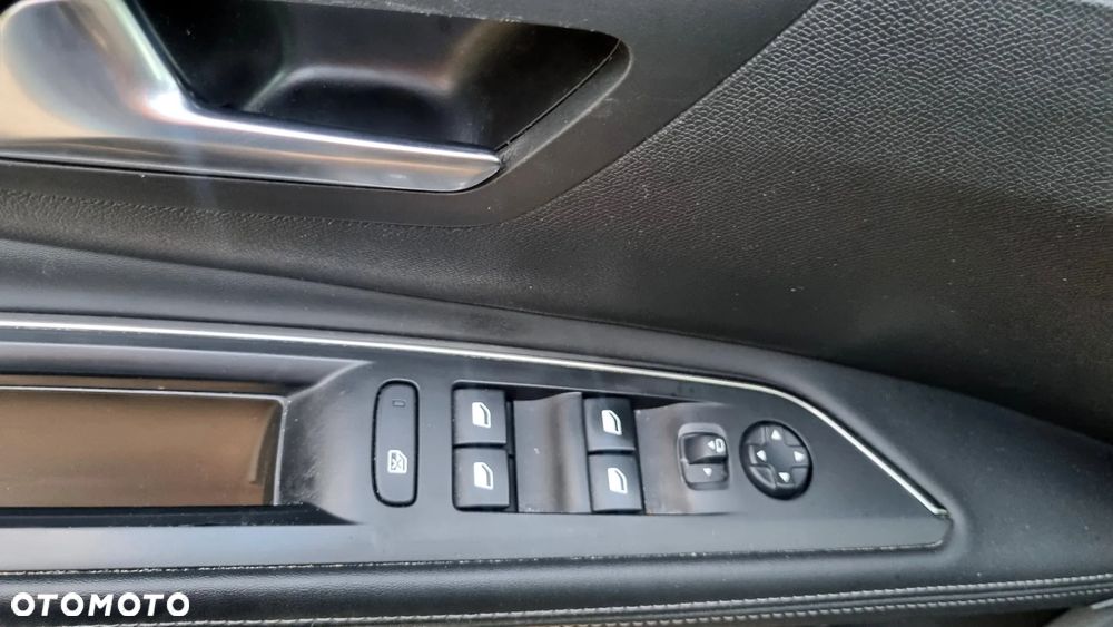 Peugeot 5008 BlueHDI 180 EAT8 Allure Pack - 17