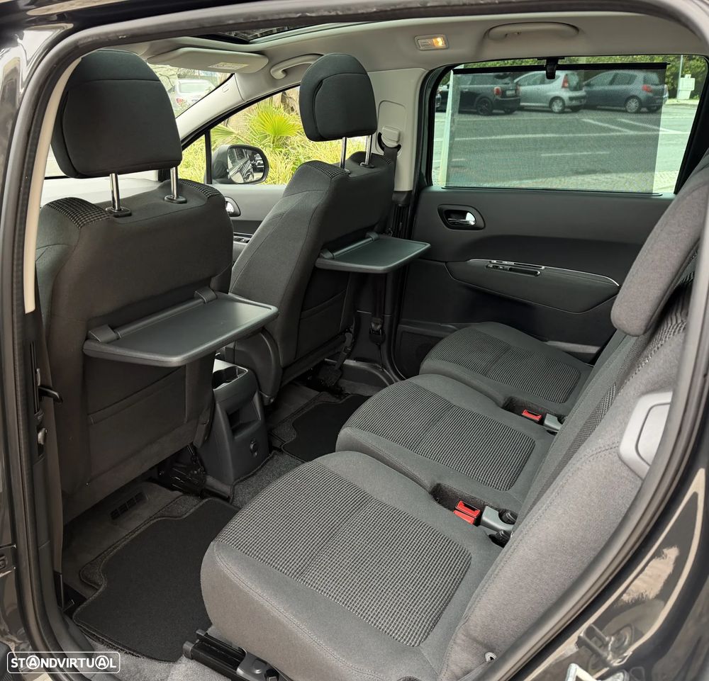 Peugeot 5008 1.6 BlueHDi Allure J17 - 27