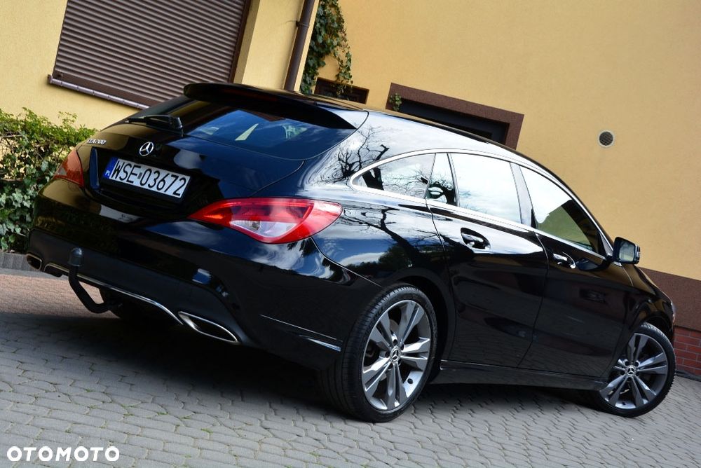 Mercedes-Benz CLA 200 Urban - 4