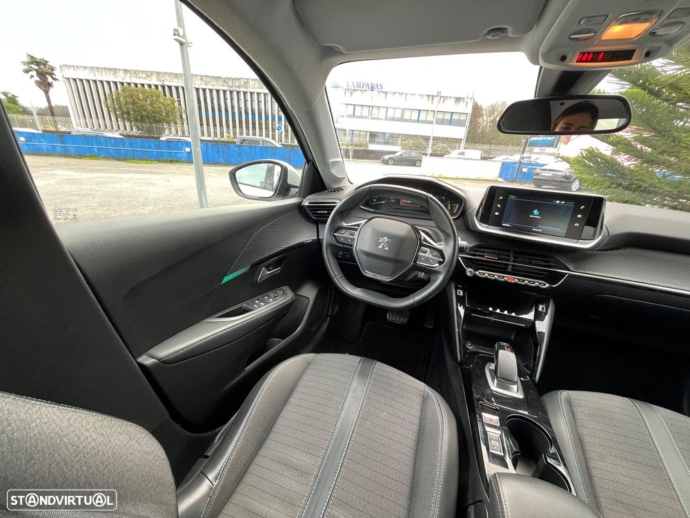 Peugeot e-208 50 kWh Allure Pack - 52