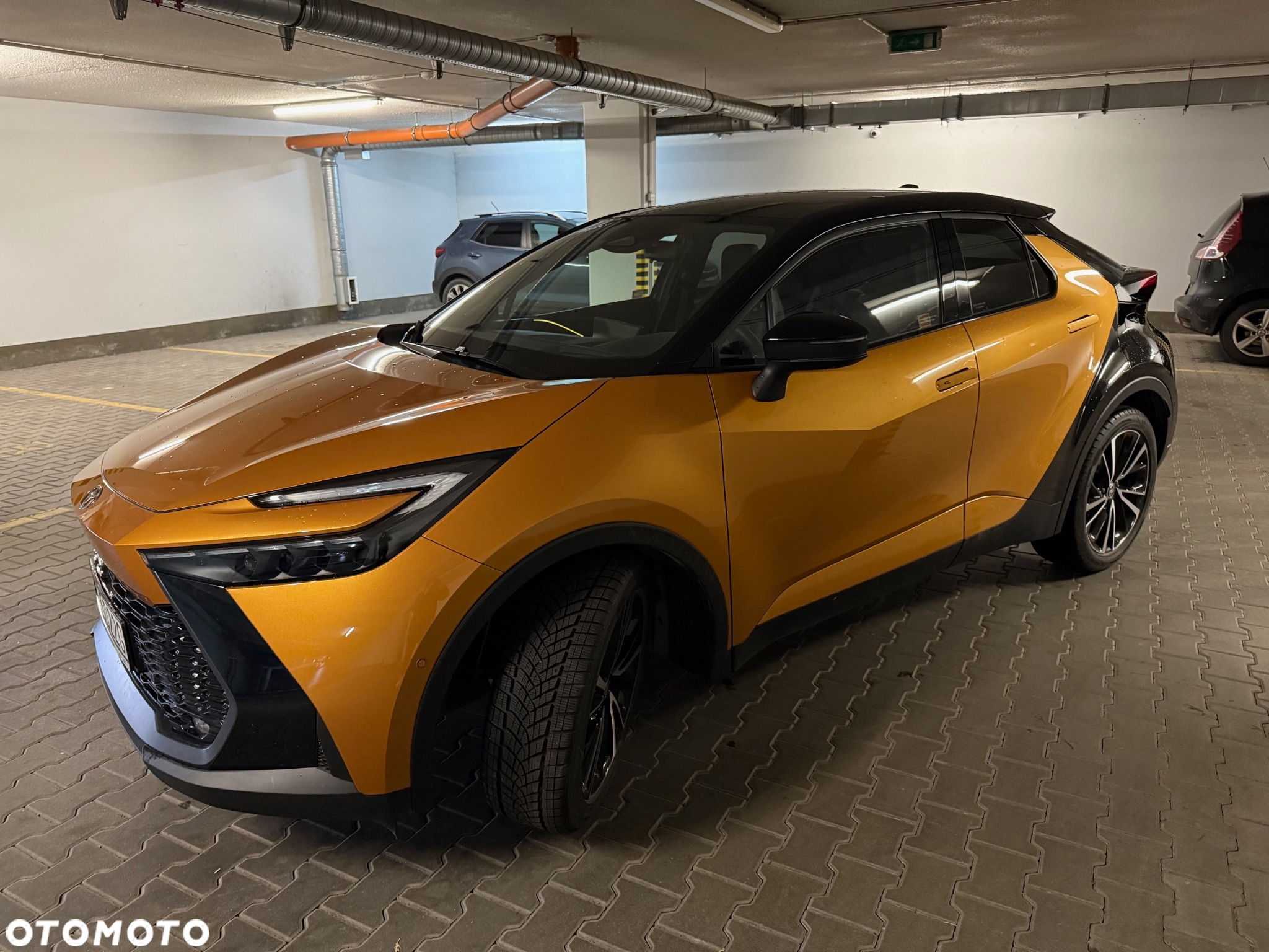 Toyota C-HR 2.0 Hybrid Premiere Edition - 4