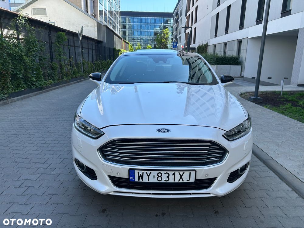 Ford Mondeo 2.0 Hybrid Titanium - 2