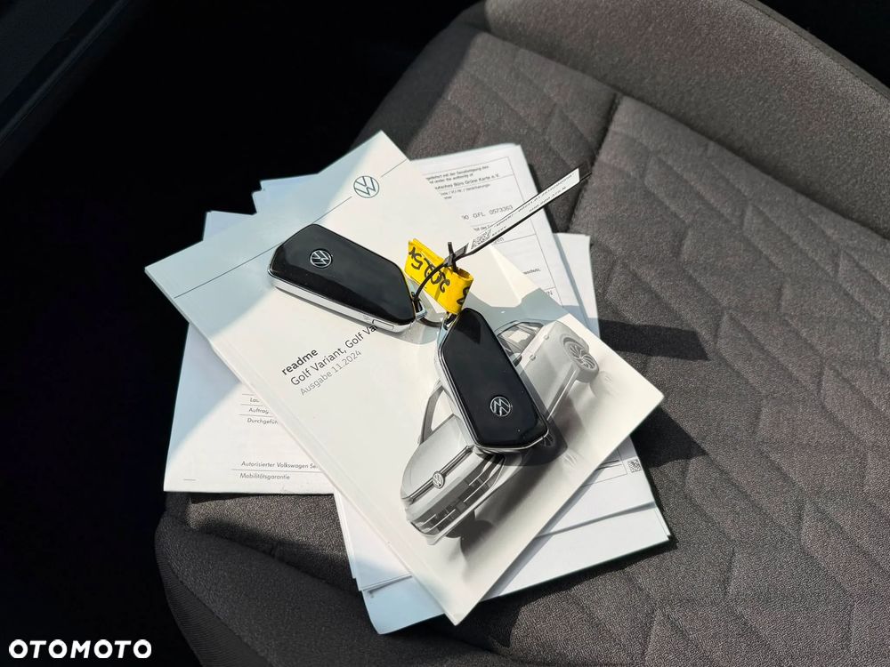 Volkswagen Golf 1.5 eTSI OPF DSG Edition 50 - 10