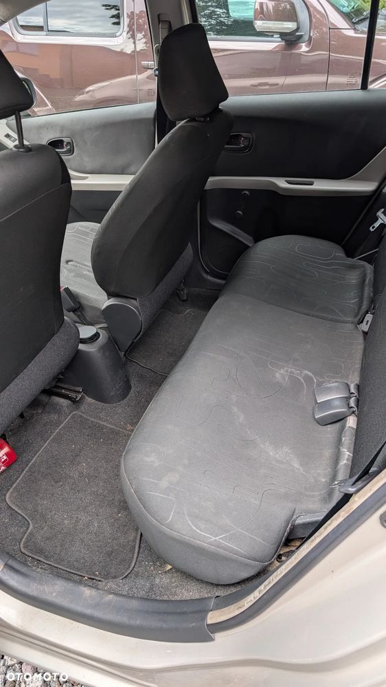 Toyota Yaris 1.33 Luna - 9