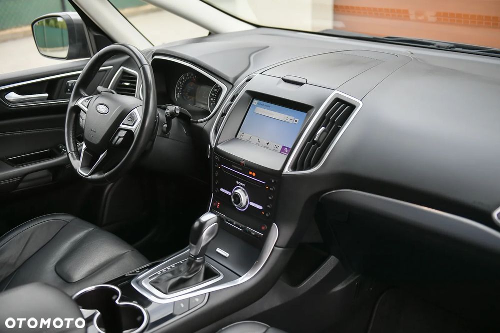 Ford S-Max 2.0 TDCi 4WD Titanium PowerShift - 27
