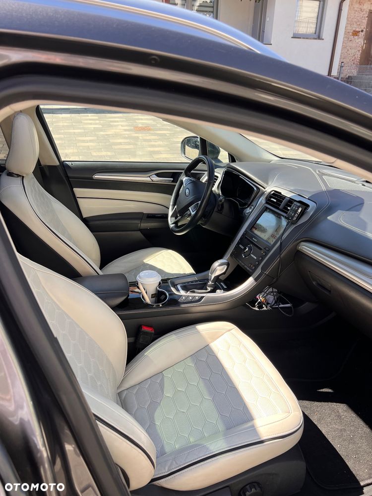 Ford Mondeo Vignale 2.0 TDCi PowerShift - 6