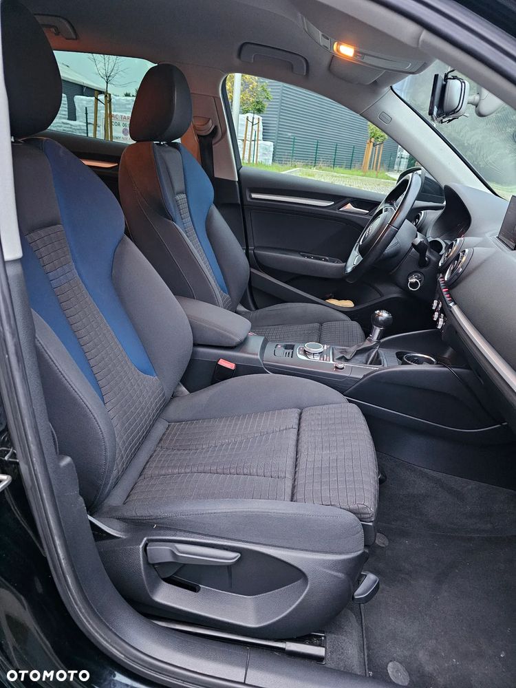 Audi A3 Sportback 2.0 TDI - 14