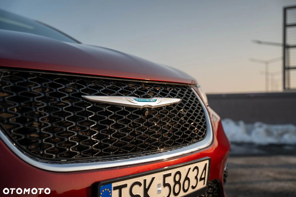 Chrysler Pacifica - 9