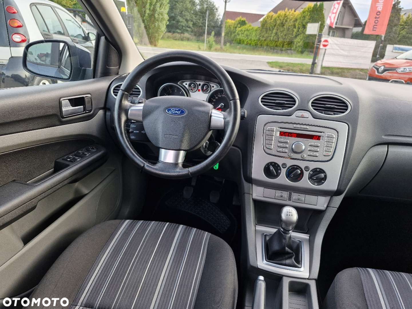 Ford Focus - 8