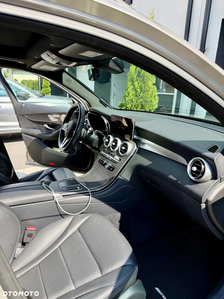 Mercedes-Benz GLC 300 4-Matic - 8