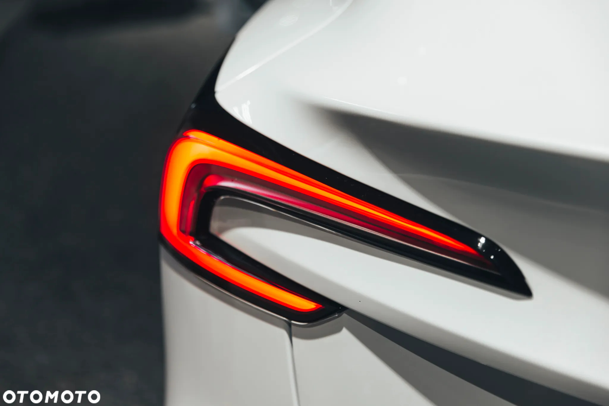 Tesla Model 3 RWD - 8
