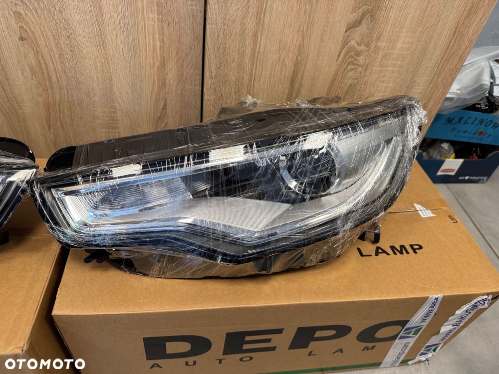 Audi A6 C7 reflektor przód Xenon D3s nowy - 2