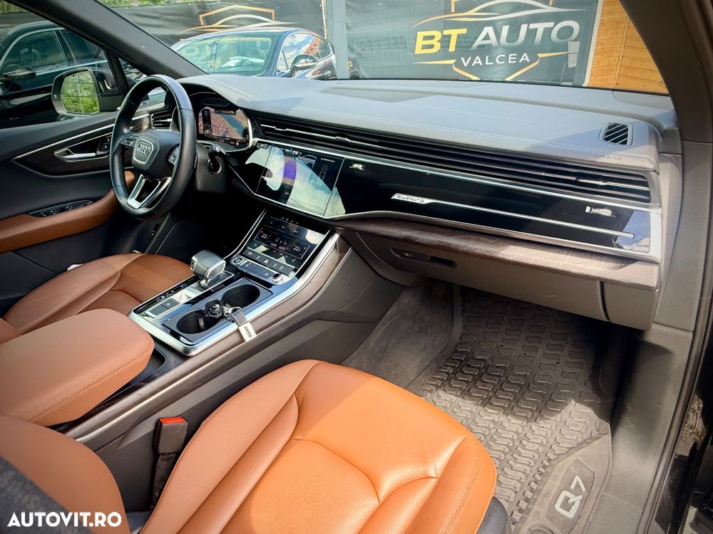 Audi Q7 - 7