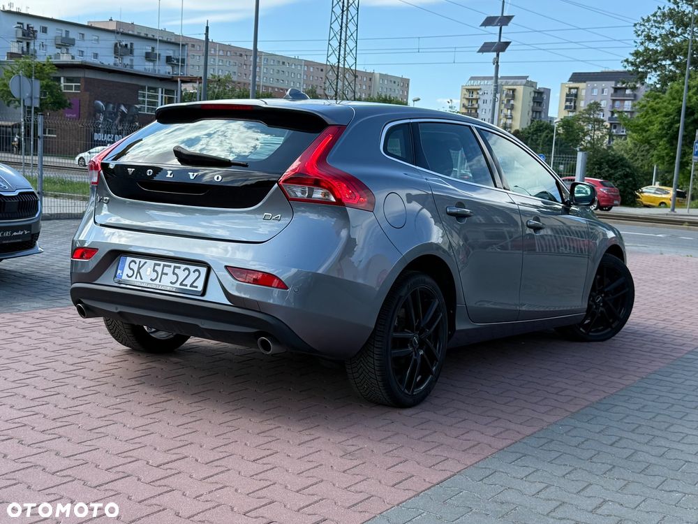 Volvo V40 D4 Drive-E Momentum - 6