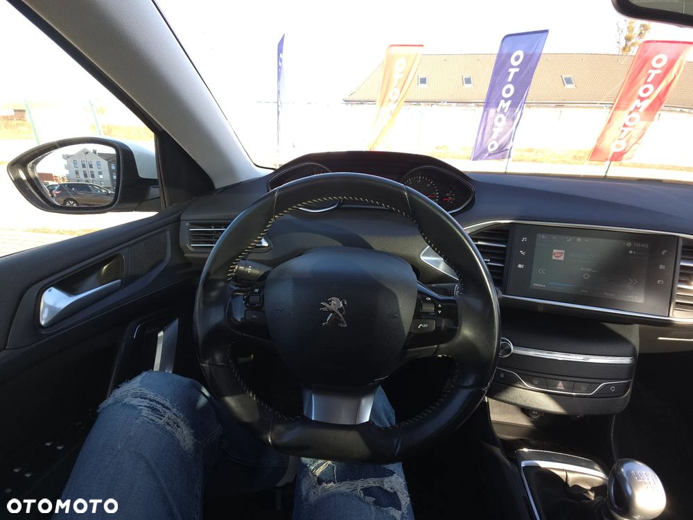 Peugeot 308 1.5 BlueHDi Business Line S&S - 28