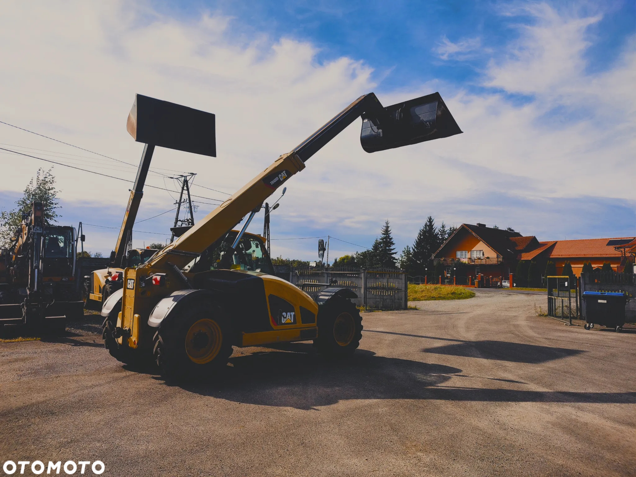 Caterpillar TH408 - 2