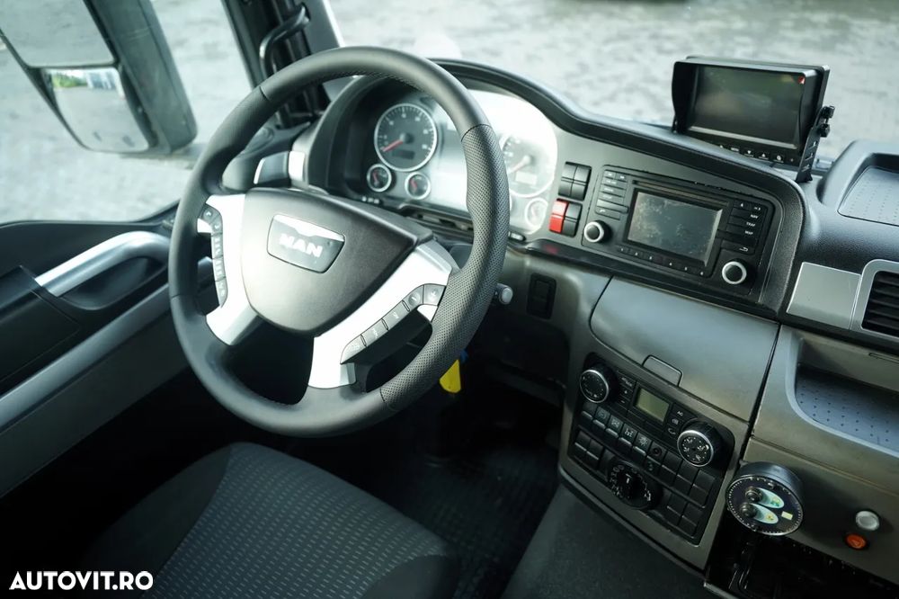 MAN TGS 26.440 / 6x4 / CAMION BASCULANTE / HIDROBID / BORDMATIC + PALFINGER PK 33002-EH / AUTOMAT / PILOT / EURO 5 - 32