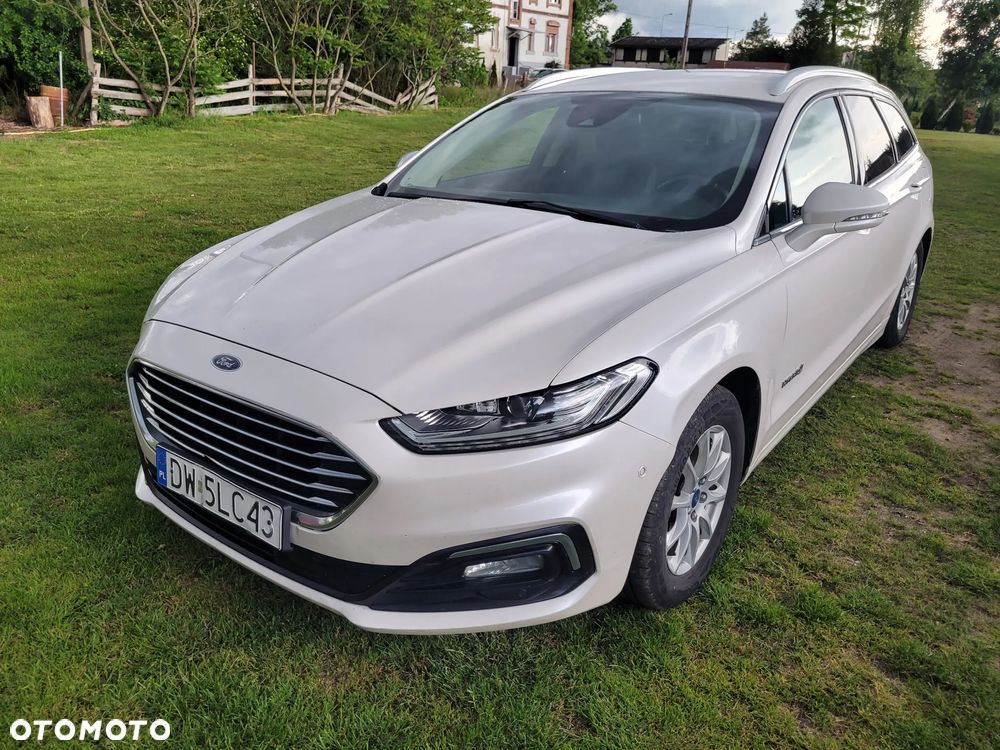 Ford Mondeo 2.0 Hybrid Titanium - 2