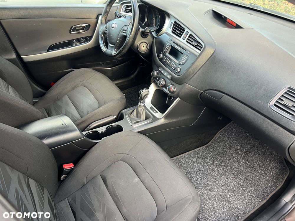 Kia Ceed 1.4 CVVT Edition 7 - 10