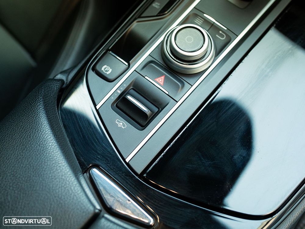 Maserati Levante 3.0 V6 - 36