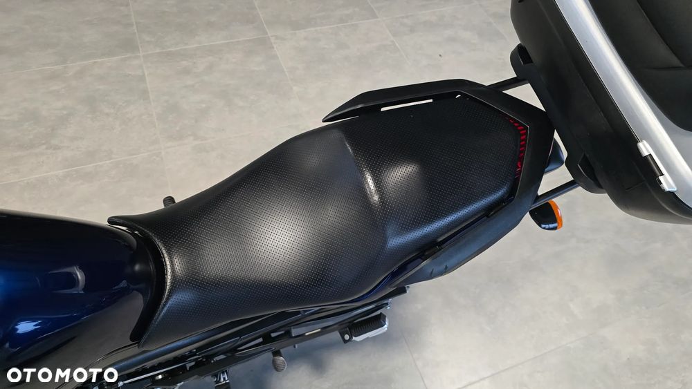 Yamaha XJ - 17