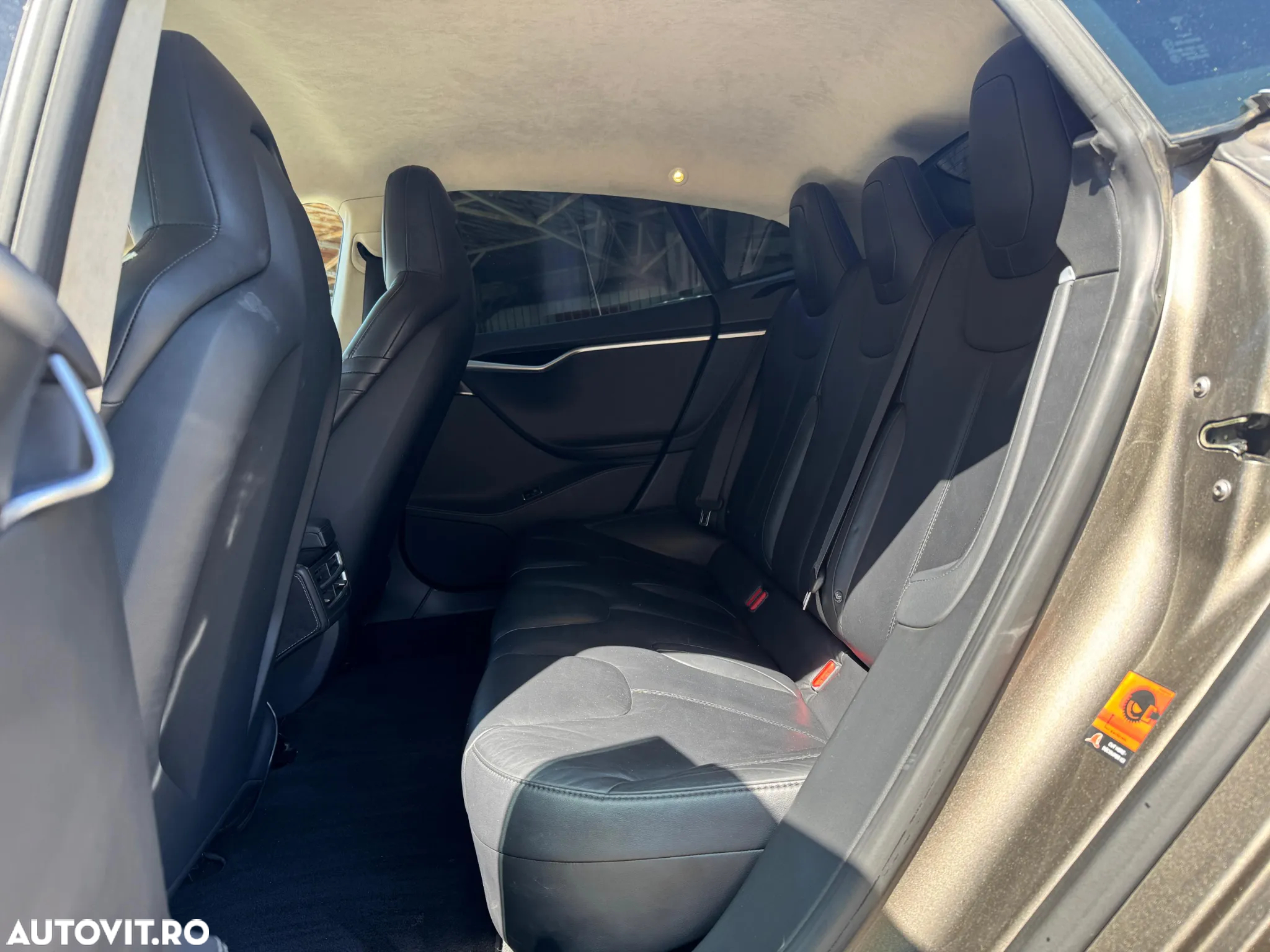 Tesla Model S 85D Allradantrieb - 13