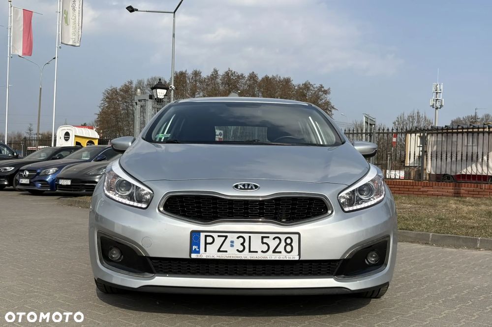 Kia Ceed 1.6 CRDi M - 2