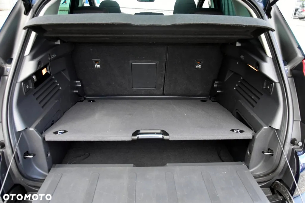 Peugeot 3008 HDi FAP 110 EGS6 Premium - 24
