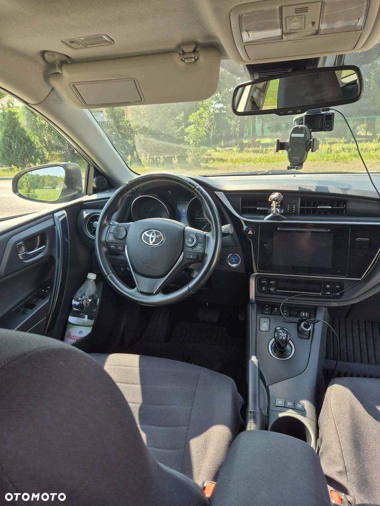Toyota Auris Hybrid 135 Prestige - 12