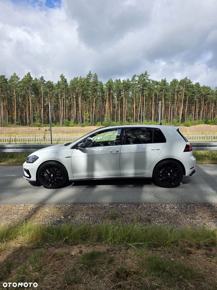 Volkswagen Golf - 4