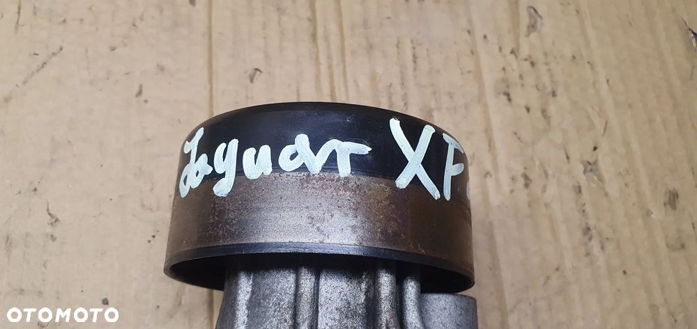 Pompa wody płynu Jaguar XF X250 2.7 TDV6 4R8Q-8501-BF 4R8Q-8509-AC - 8