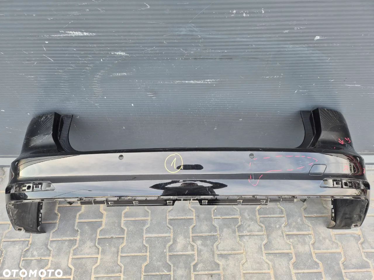 AUDI A6 C8 ZDERZAK TYŁ - 1