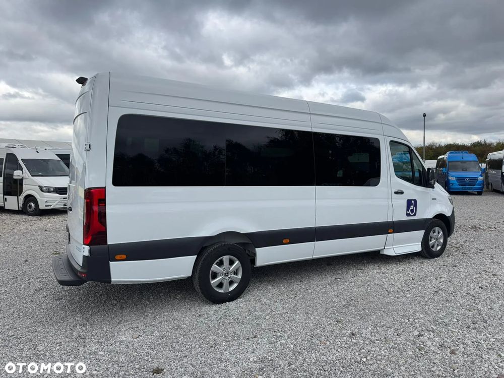 Mercedes-Benz Sprinter - 3