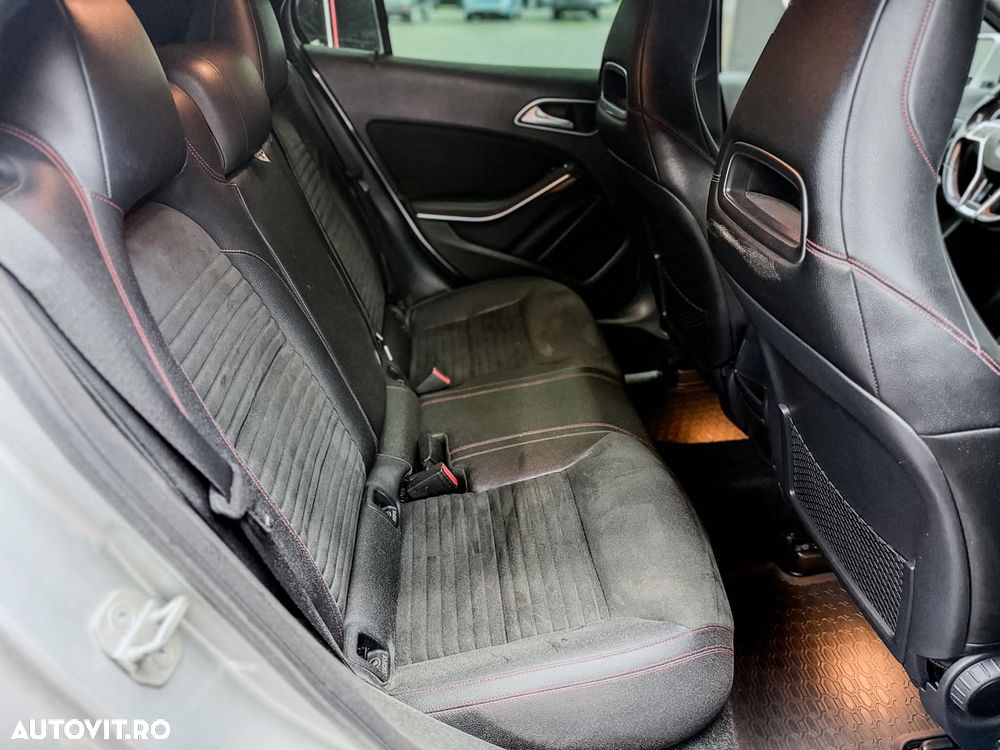 Mercedes-Benz GLA 220 CDI 4MATIC 7G-DCT AMG Line - 24