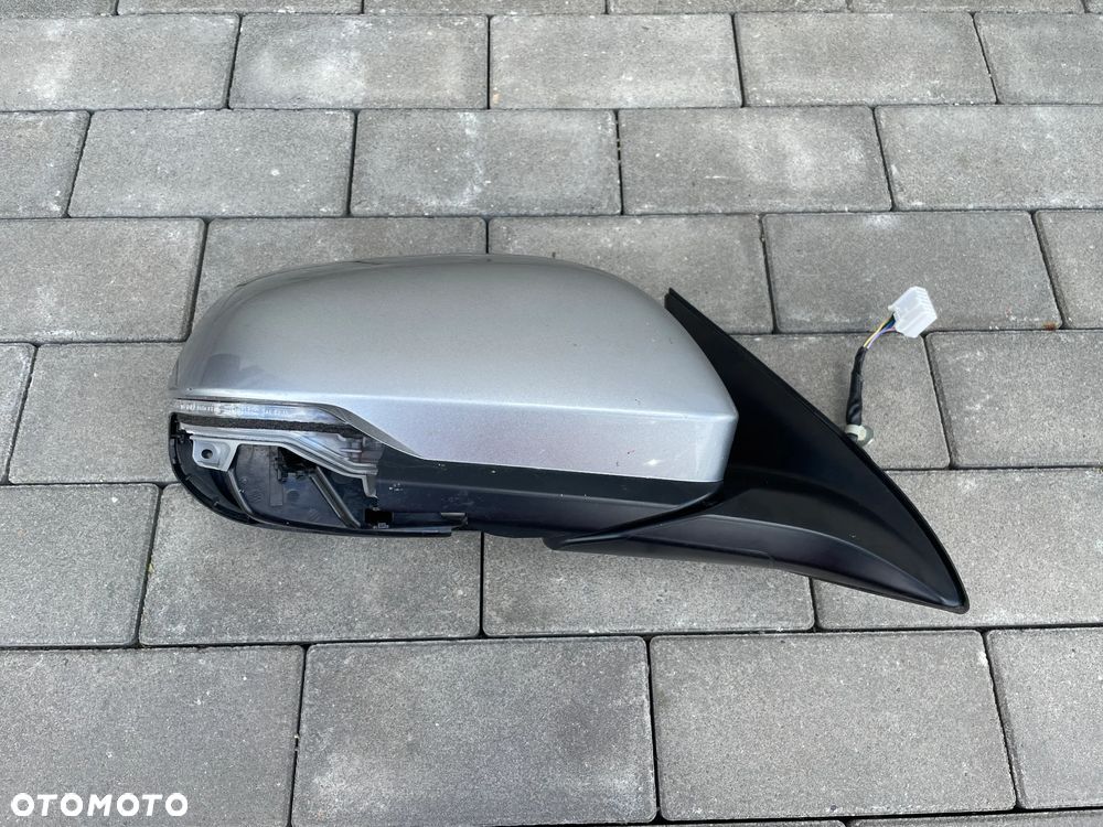 LUSTERKO PRAWE HONDA HRV  2015-2021 - 8pin - 2
