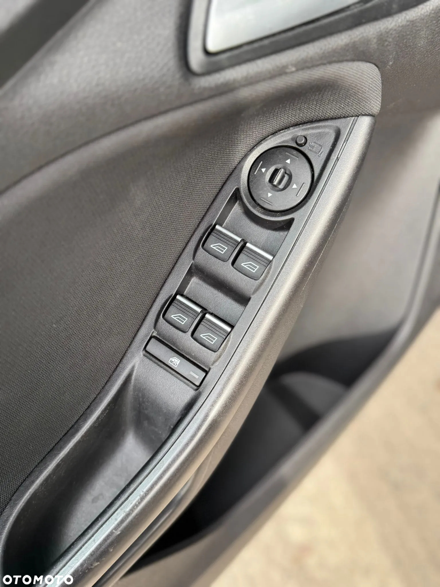 Ford Focus 1.0 EcoBoost Connected - 9