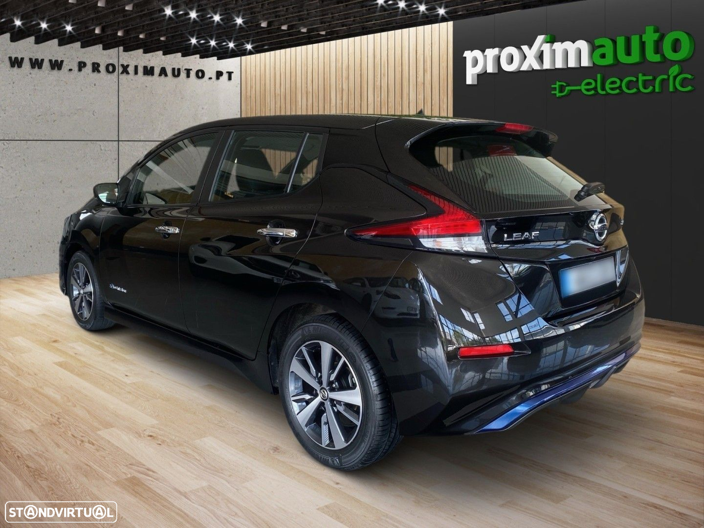 Nissan Leaf N-Connecta - 11