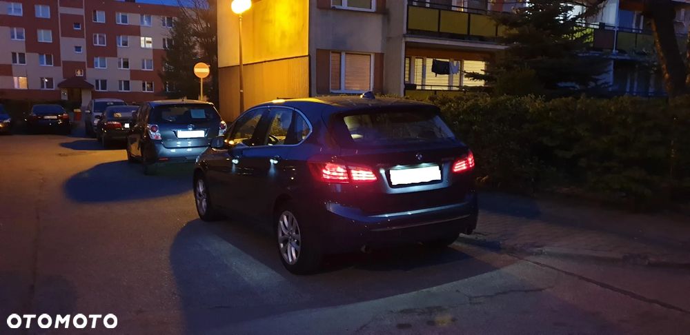 BMW Seria 2 220d Luxury Line - 7