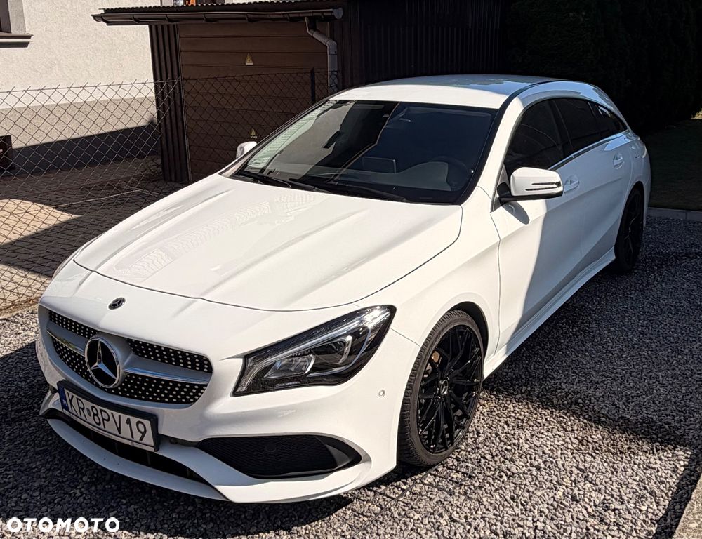 Mercedes-Benz CLA 200 7G-DCT AMG Line - 3